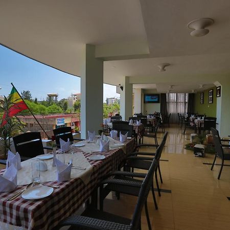 Rahnile Hotel Bahir Dar Exterior foto