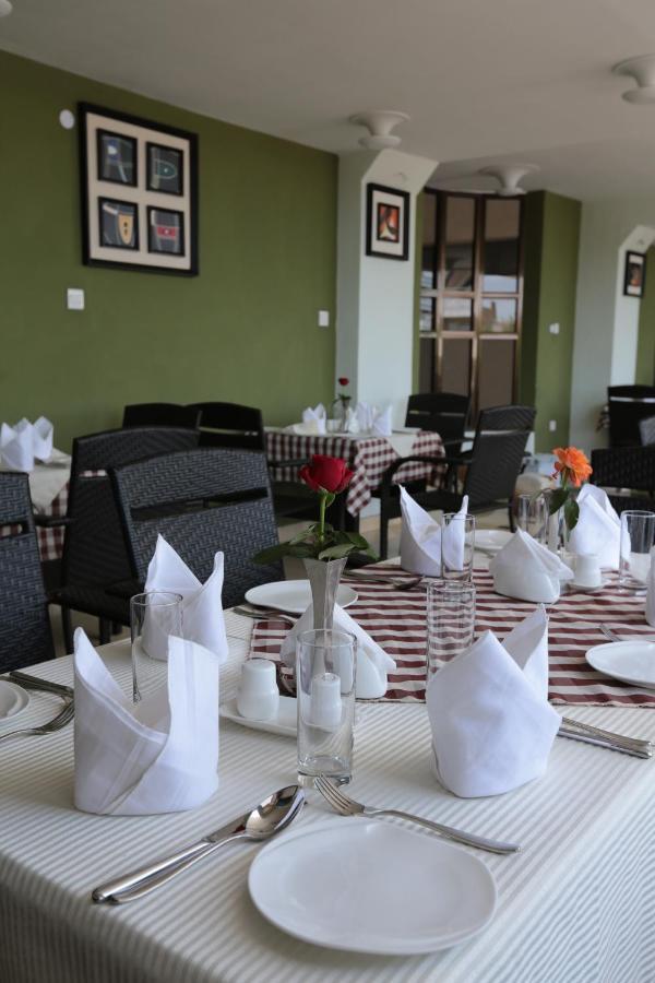 Rahnile Hotel Bahir Dar Exterior foto