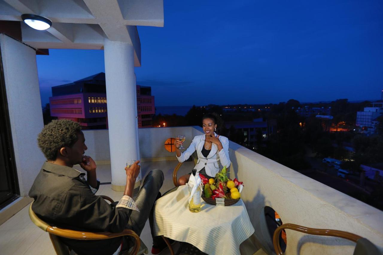 Rahnile Hotel Bahir Dar Exterior foto
